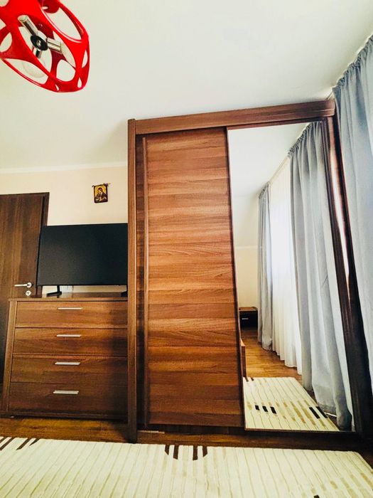 Vand dormitor Mobepert lemn masiv