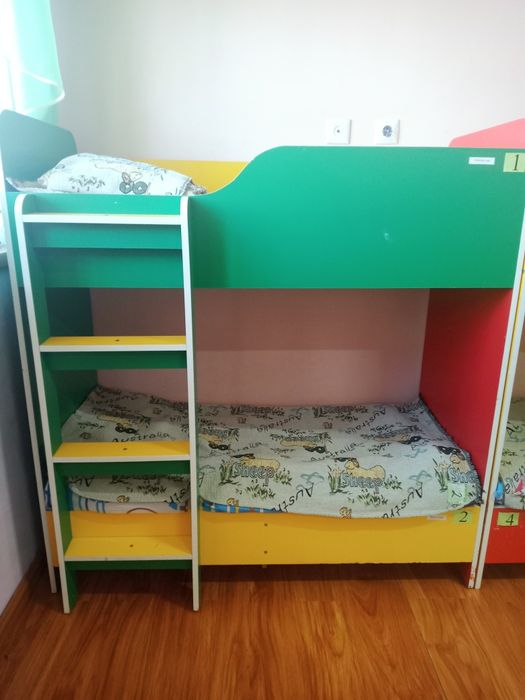 Детские двухъярусные кравати