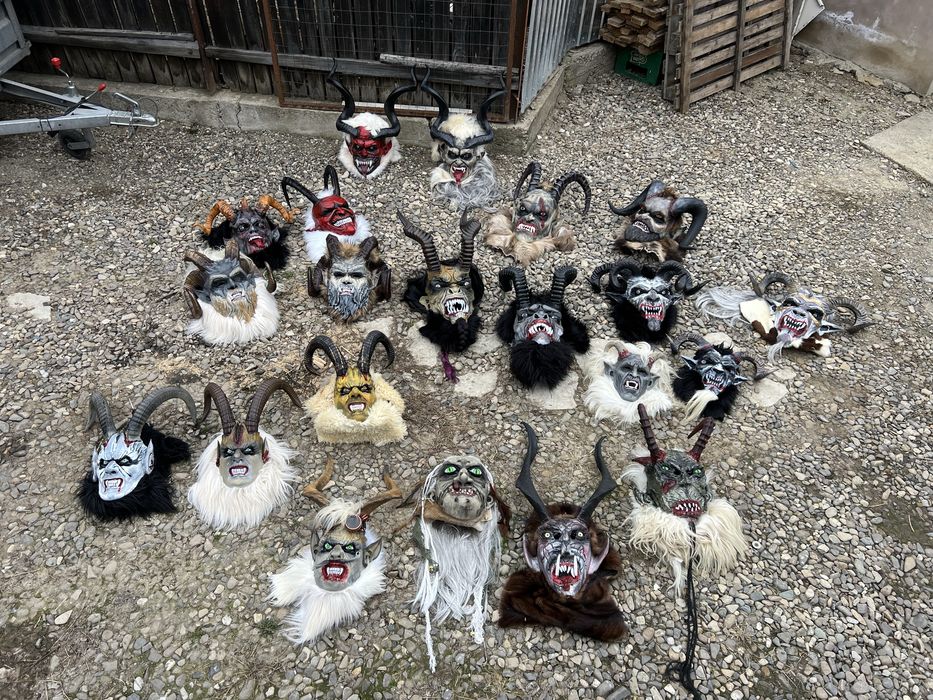 Masti Krampus  -costume blana naturala