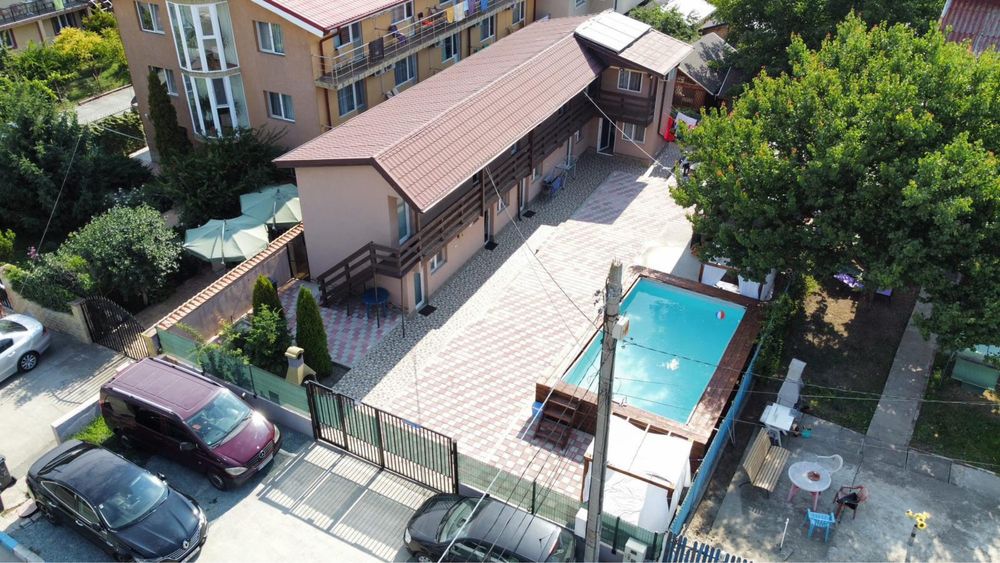 Pensiune ! PISCINA!! Va oferim cazare 9 camere !!