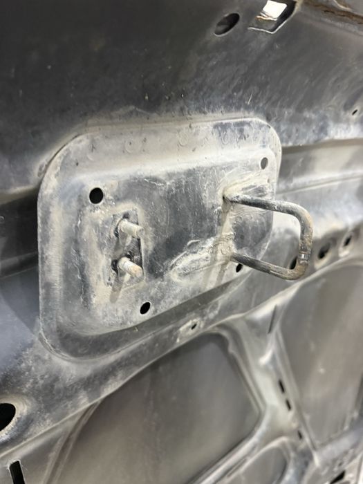 Капот от приоры продается