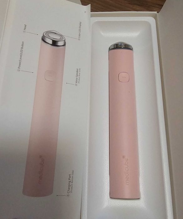 Medicube AGE-R Booster Pro Mini Pink уред за лице