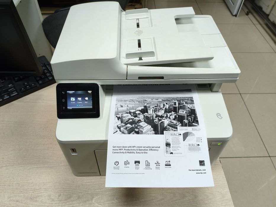 Продам принтер МФУ Hp m227fdw.