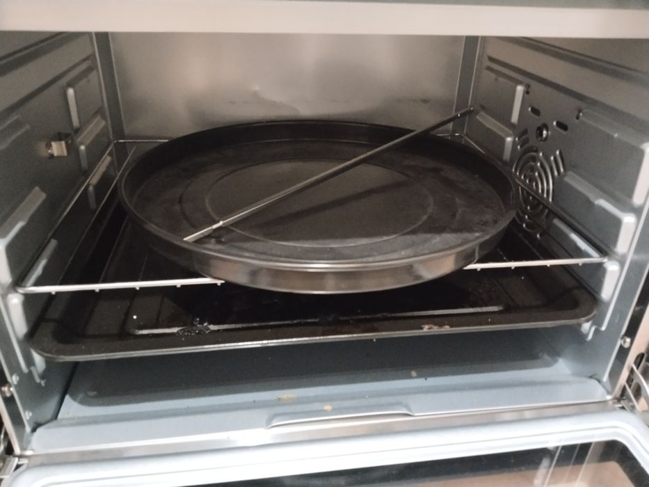 Электропечь продаю Срочно Уценка 50%