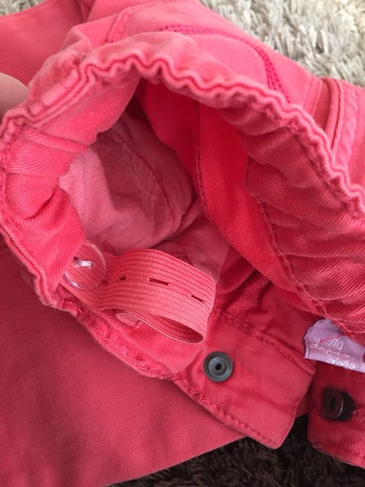 Детски панталони: United colors of Benetton