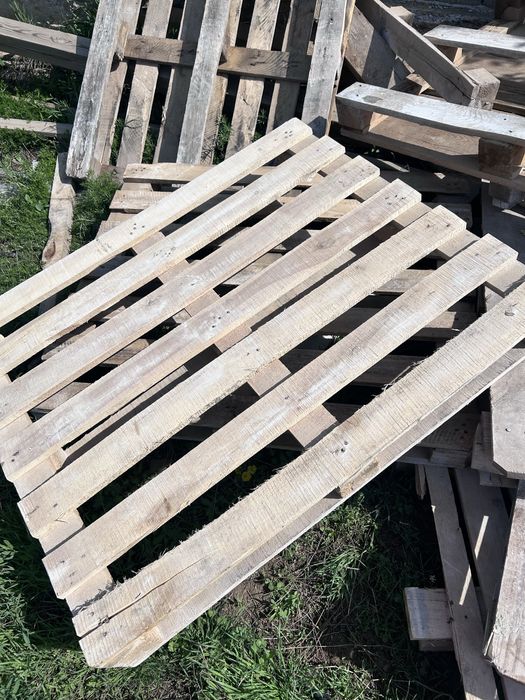 Поддоны б/у в хорошем состоянии