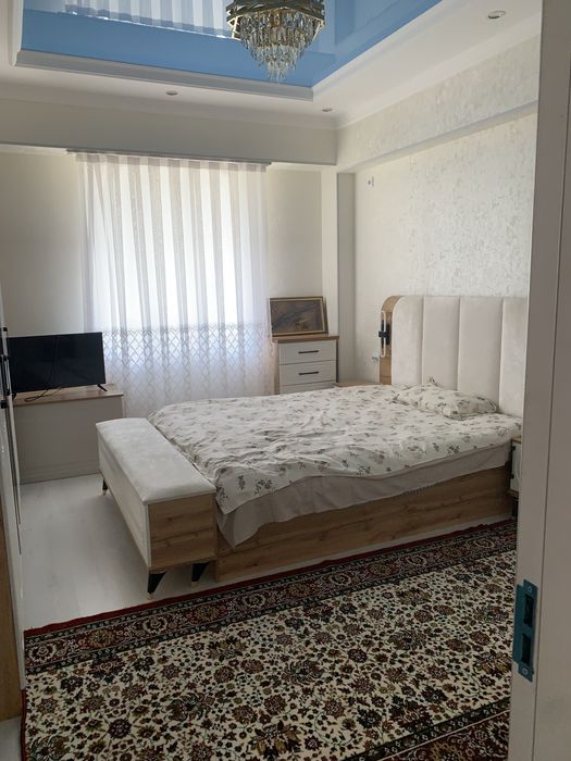 Урганч шахрида,  2 хонали кв  хамма шаротлари бор янги уй