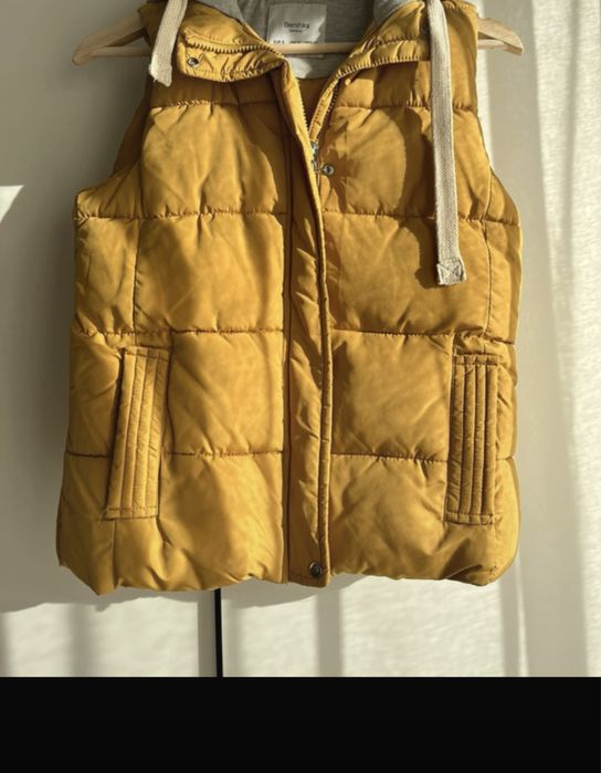 Vesta Bershka marimea S