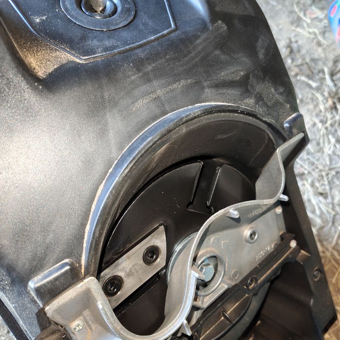 Не използвана дробилка за клони Parkside шредер