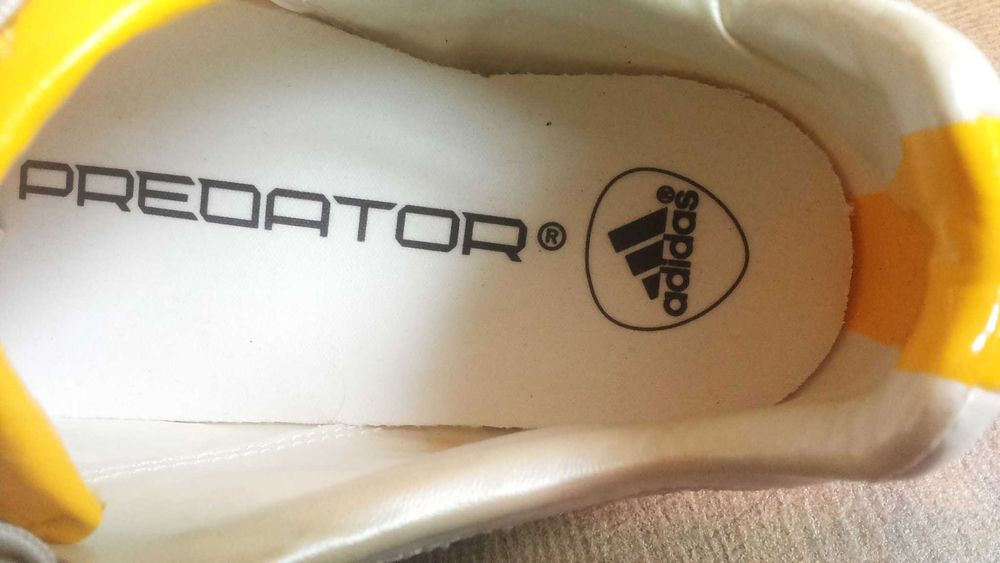 Adidas PREDATOR Football EUR 39 1/3 стоножки ест кожа369-14-S