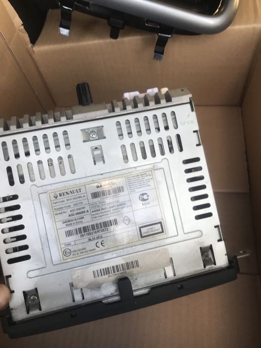 Штатная магнитола Duster