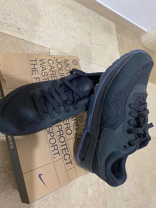 Оригинални маратонки Nike