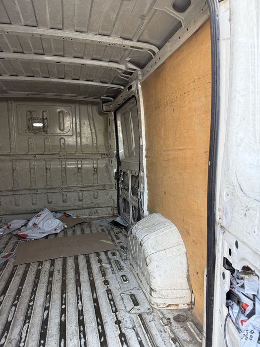 Vand peugeot boxer 2009 stare de functionare acte in regula .