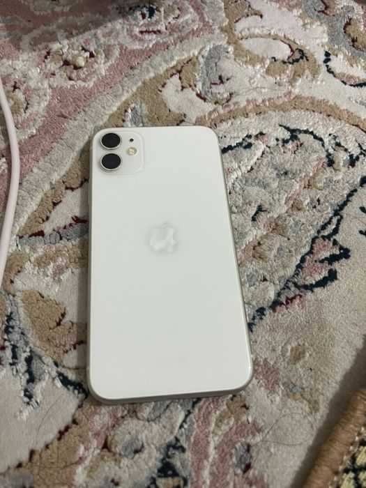 IPhone 11 76акб 64гб