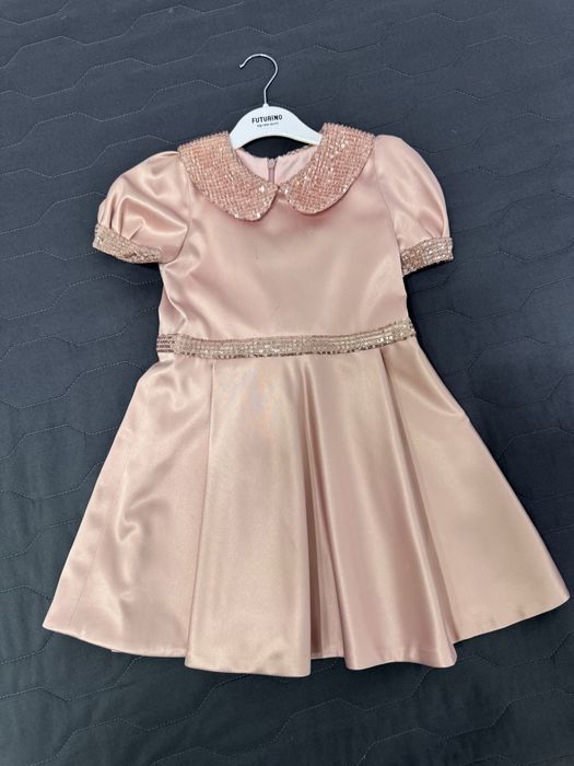 Нарядное платье на 3-4 года