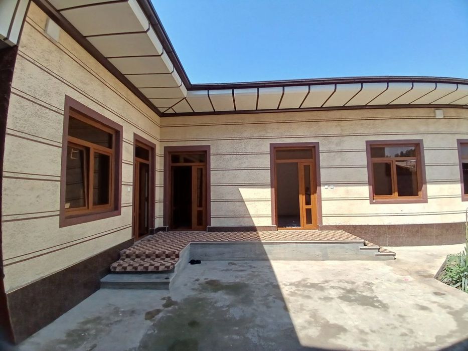 Хортумда Ховли уй сотилади