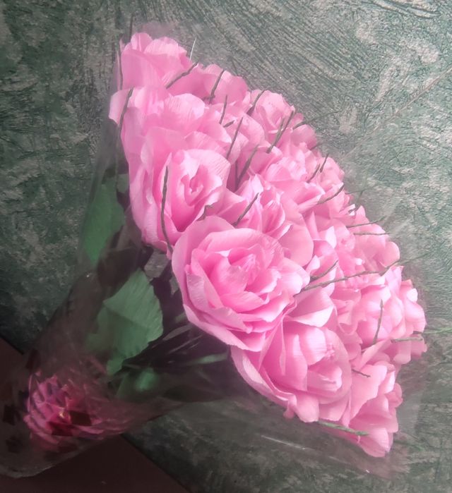 бумажные розы 21шт