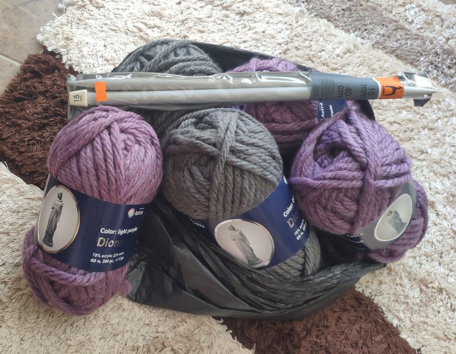 Вълнена прежда 5 бр. с игли