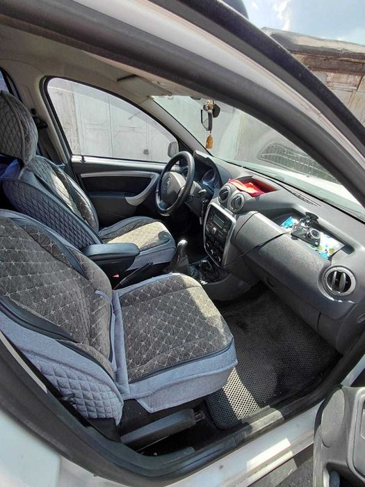 автомобиль RENO DASTER 2013г
