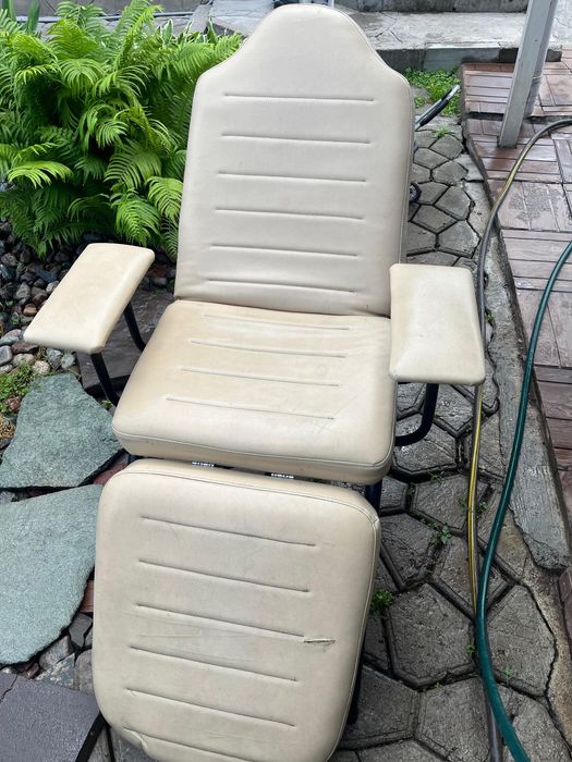 Медицинская кушетка