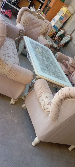 Yumshoq Divan  4tali