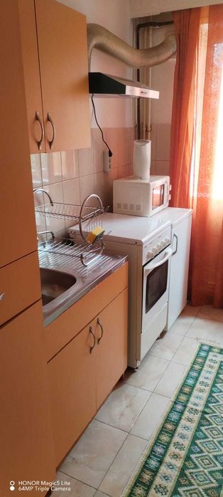 inchiriez apartament