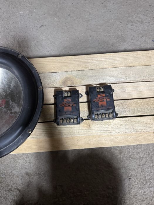 Продам динамик в хорошем состоянии