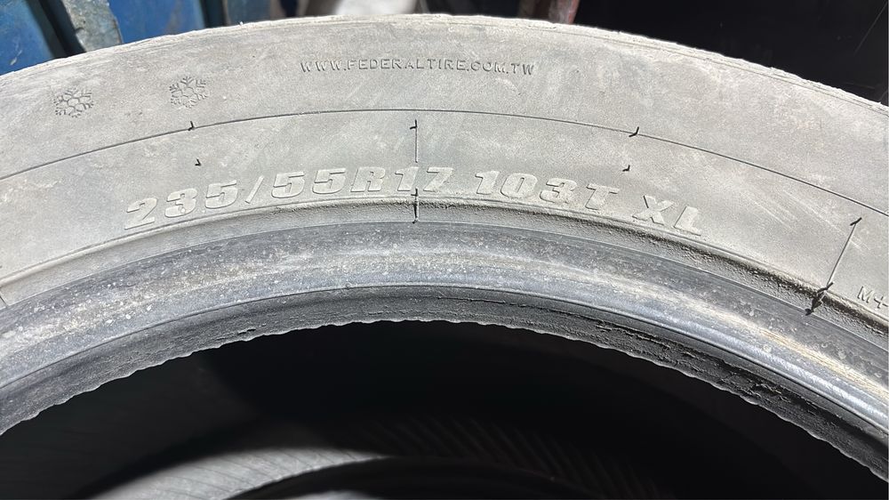 Прдам покрыши 235х55Р17