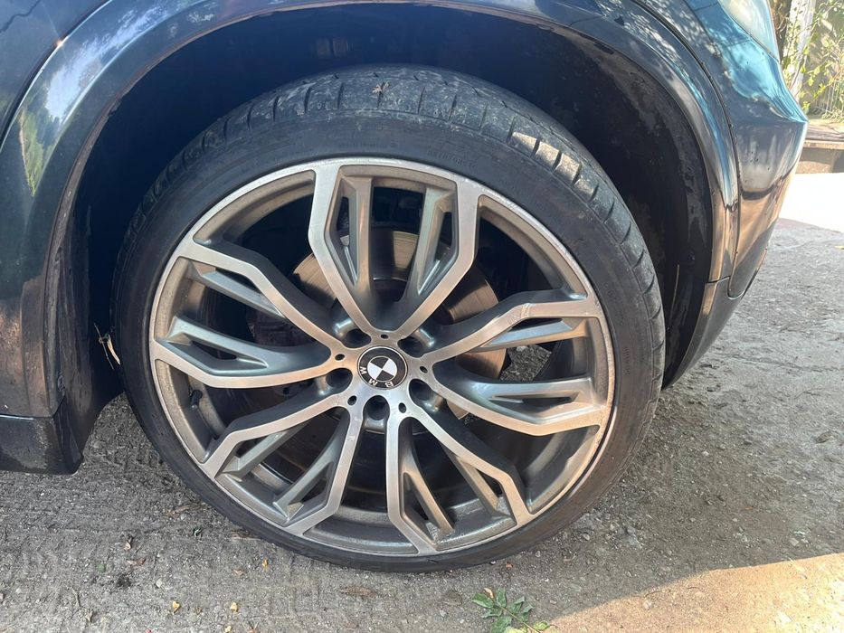Jante aliaj bmw x5 x6 R22 in doua latimi