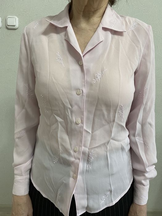 Продам женские кофточки рубашки