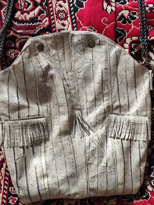 Продам сумочка чистая кожа