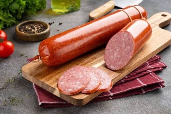 Kolbasa zavodga xomashyo yetqazib beruvchilarni hamkorlikga taklif