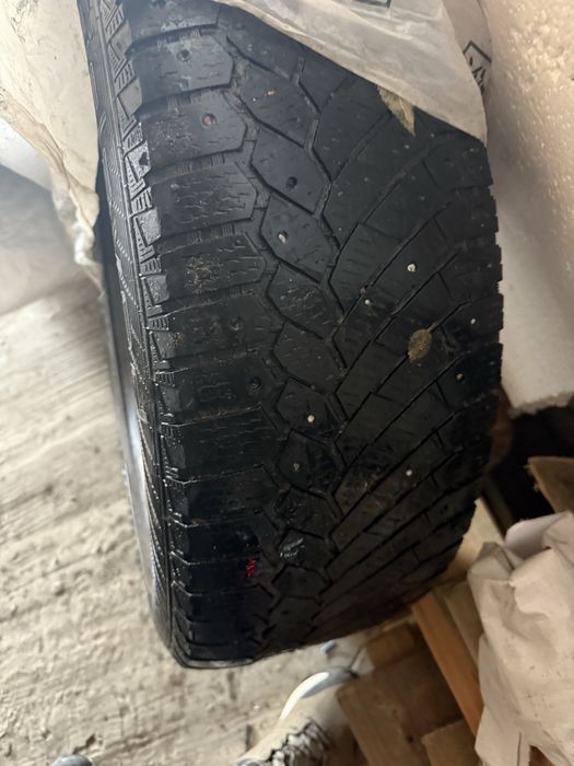 Продам 235 60 R18