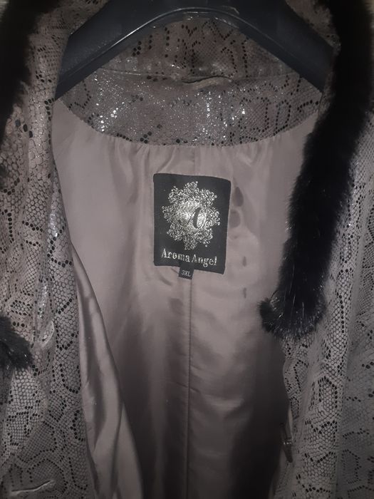 Женская куртка кожа