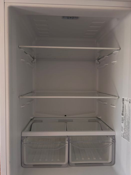 Холодильник Indesit