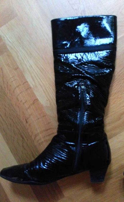 Ботуши Prada, размер 38.5, черни, 100% естествена кожа лак