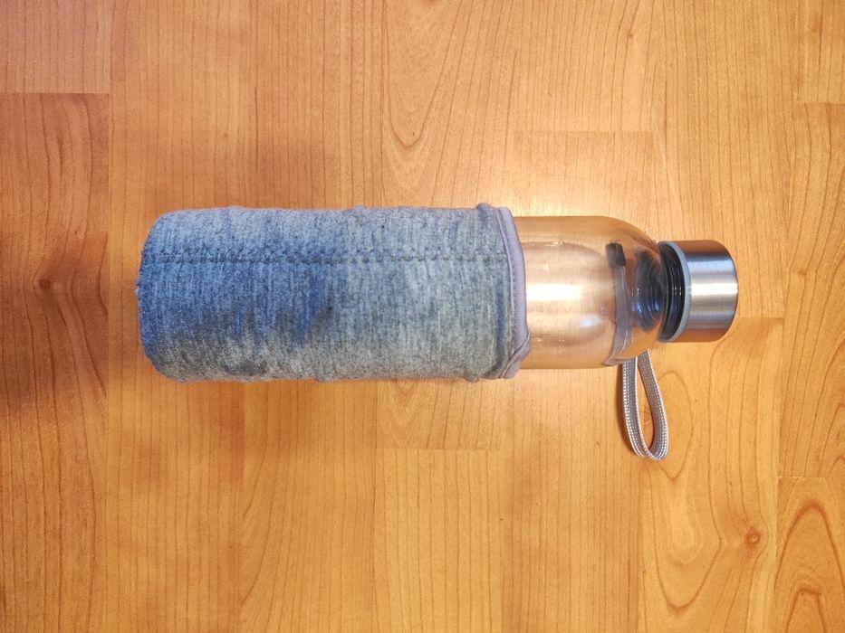 Стъклена бутилка за течности