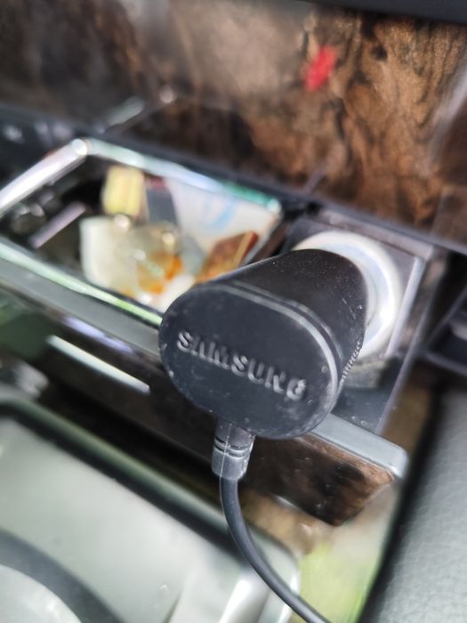 Încărcător auto Samsung