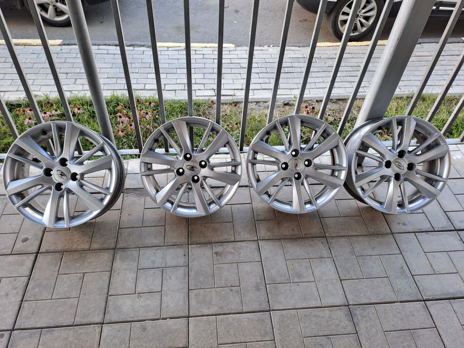 Продам диски R15 в отличном состоянии