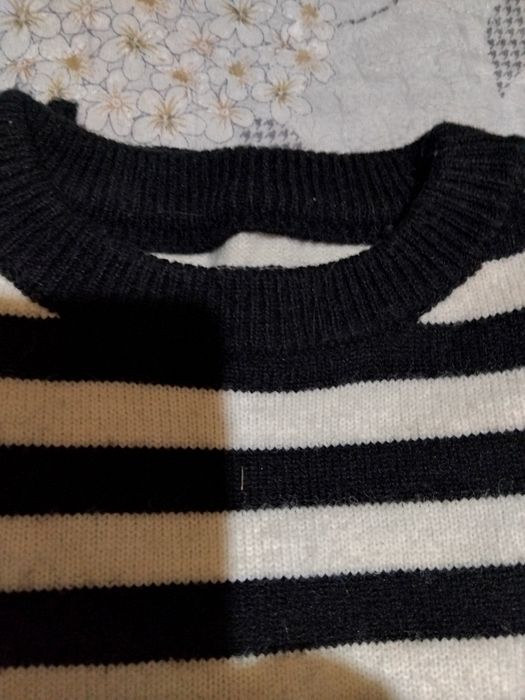 Свитера женские  тёплые  цена 60 т.и 120т.