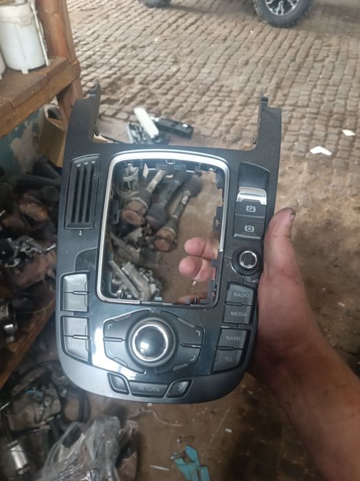 Управление Audi A4 B8