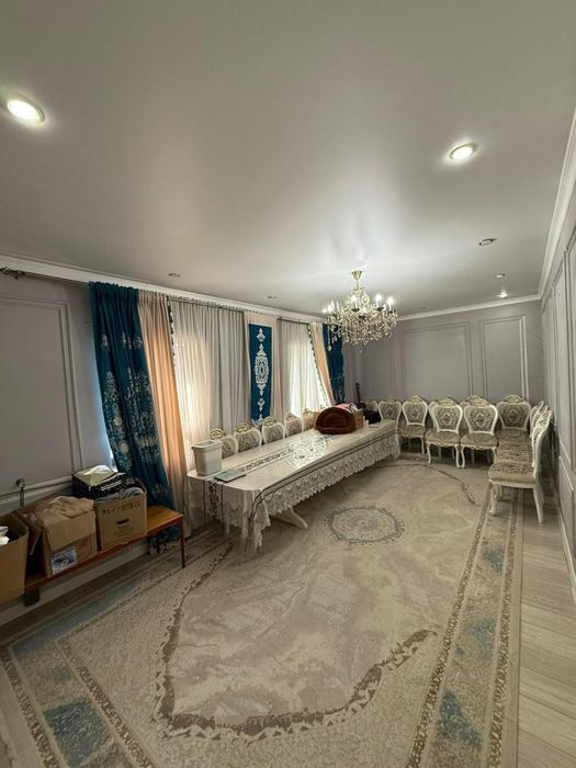 Уй сатылады жаңадан соғылған