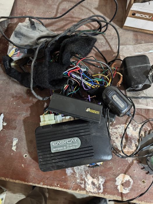 Esycar pult Sotiladi