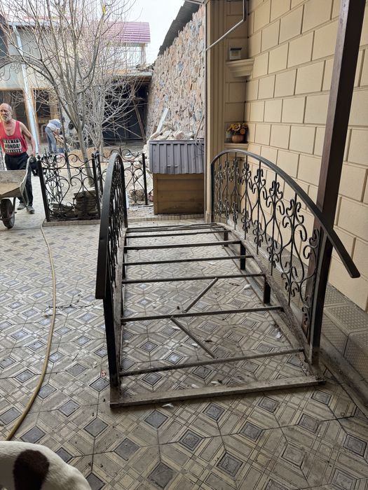 Продаётся железный мост с элементами ковки