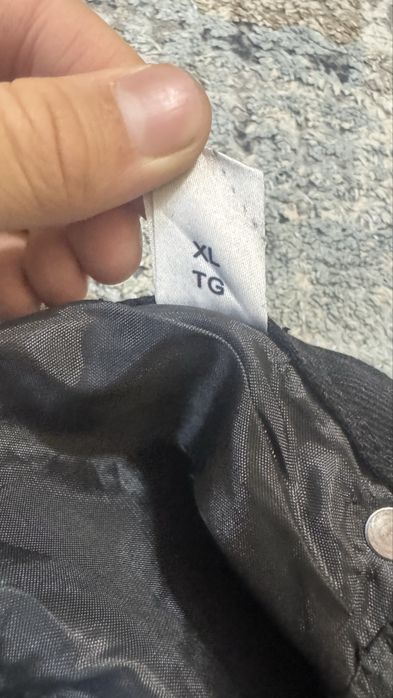 Джинсы фларед burberry новые!