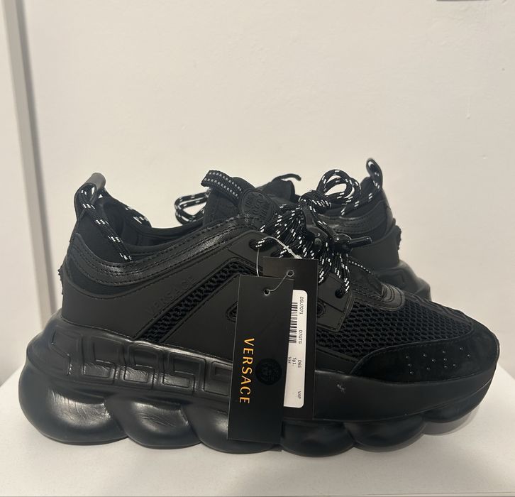 versace chain black