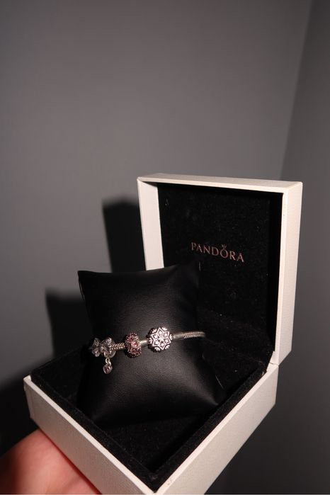 Pandora браслет с шармами