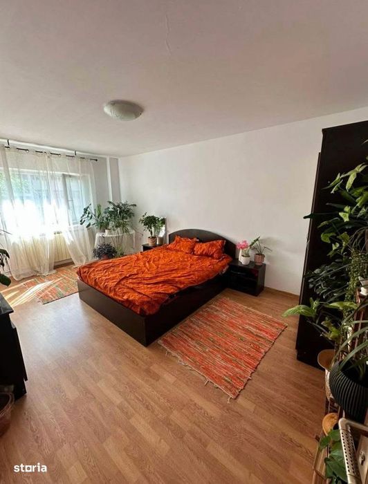 etaj 1 apartament 1 camera decomandat zona nicolina 1 in spate la lidl