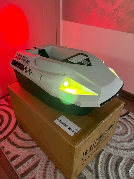 Лодка за захранка D50B Катамаран