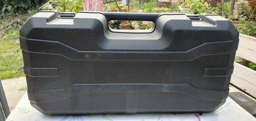 Vând Masina de taiat beton cu 5 discuri